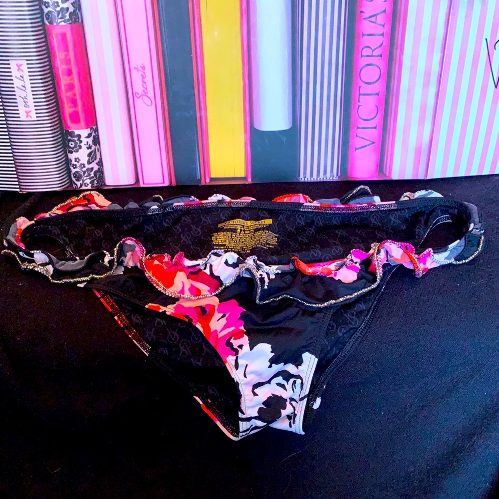 Victoria Secret very sexy swim bottoms